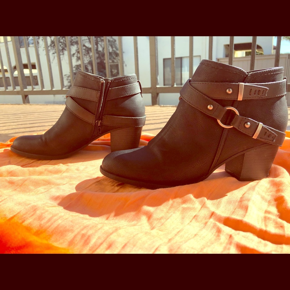 Ankle booties